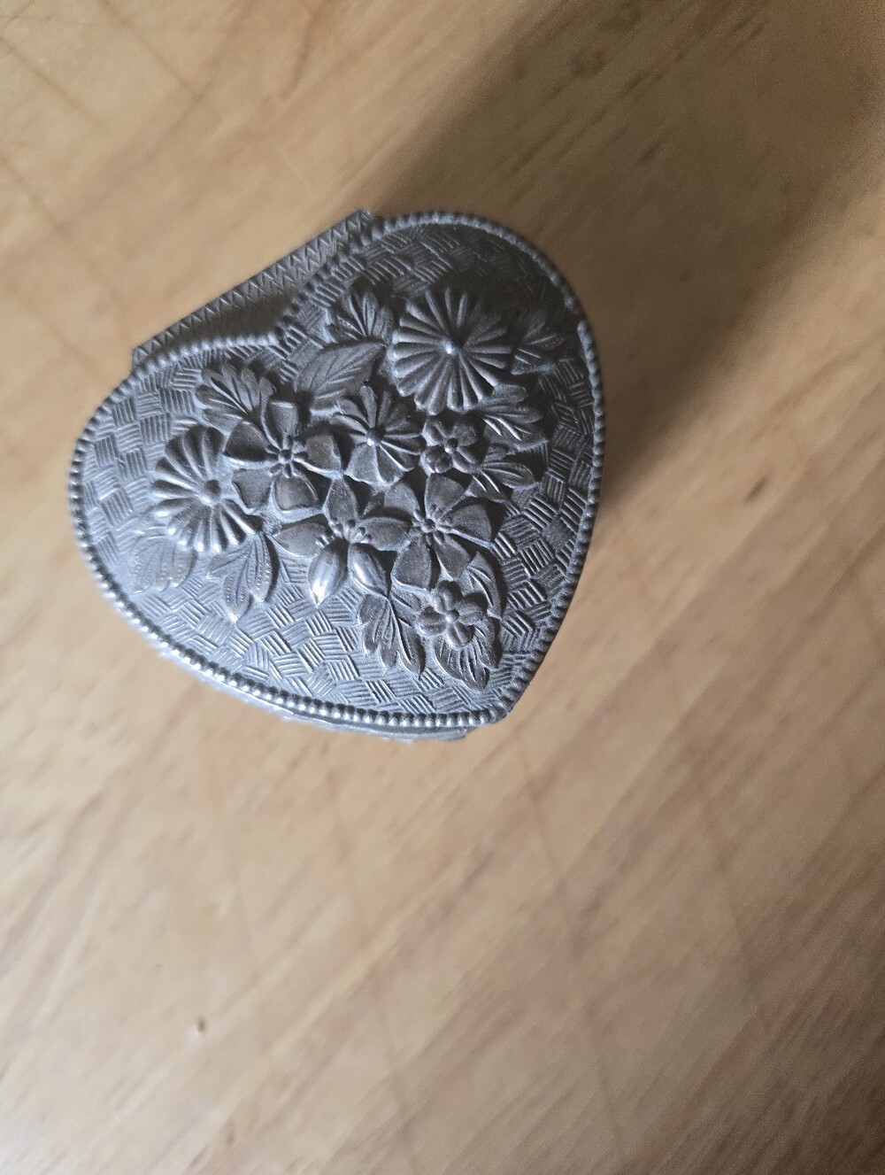 Floral Heart Shaped Metal-Silver Trinket Box - Silver Tone